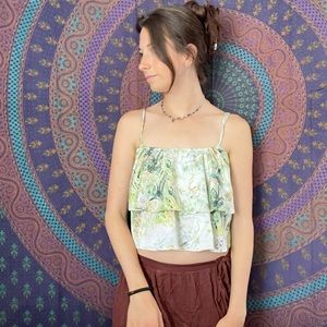 Light green crop top shirt